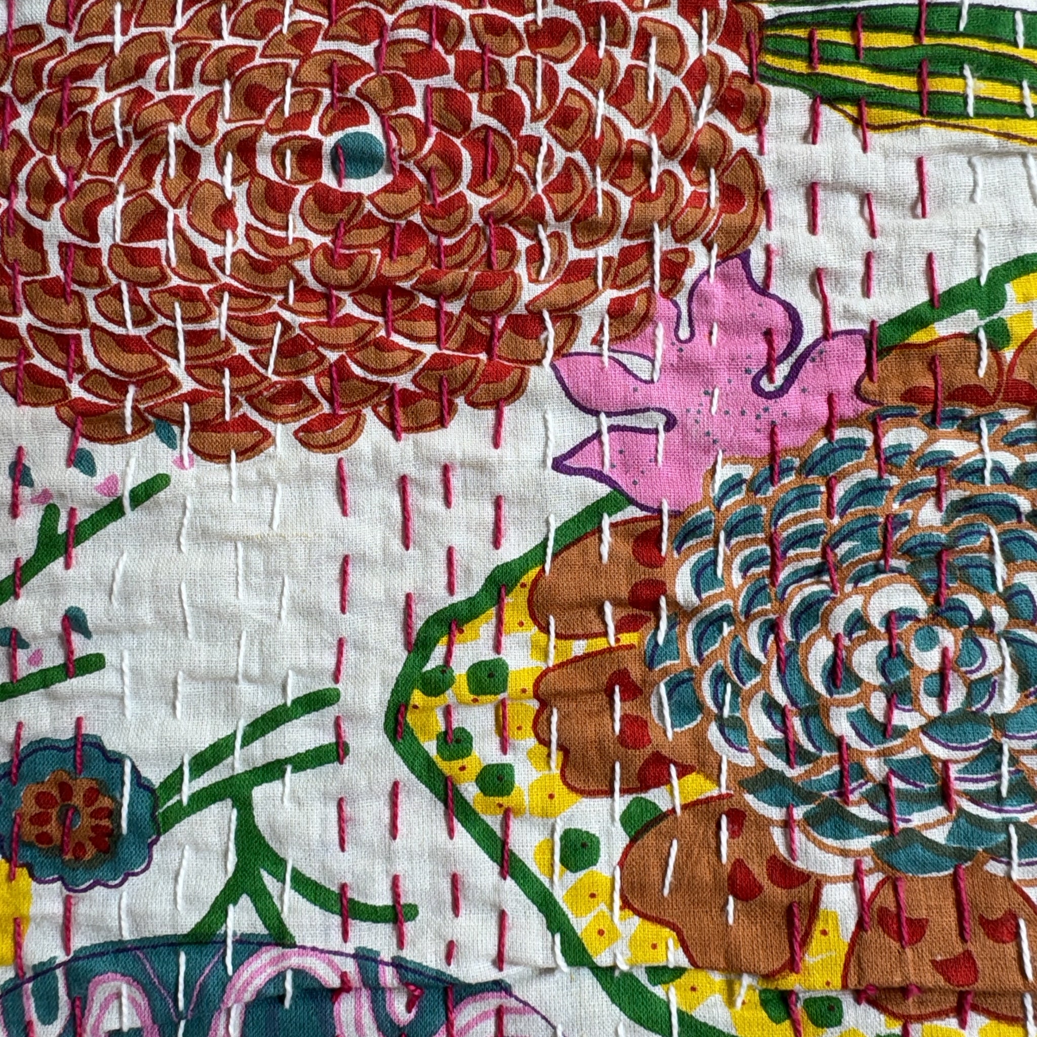 Lightweight and Breathable Kantha Print Blanket