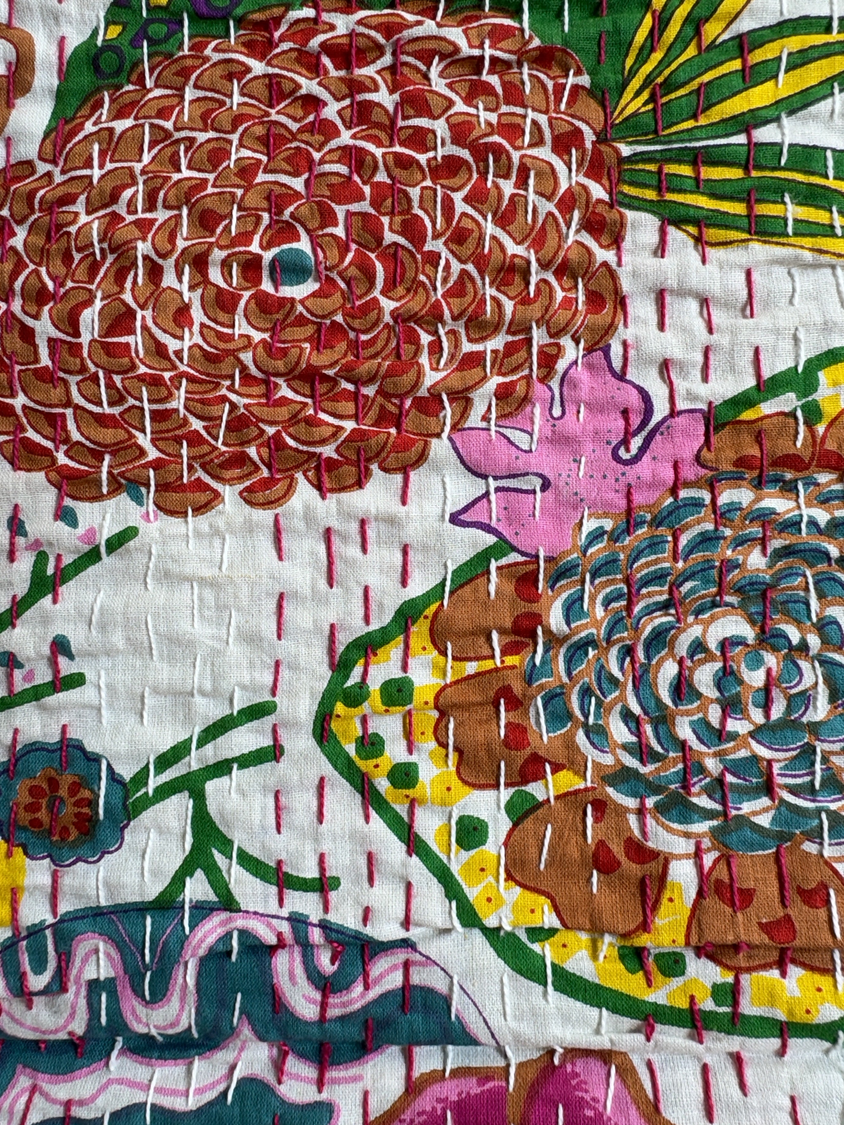 Lightweight and Breathable Kantha Print Blanket