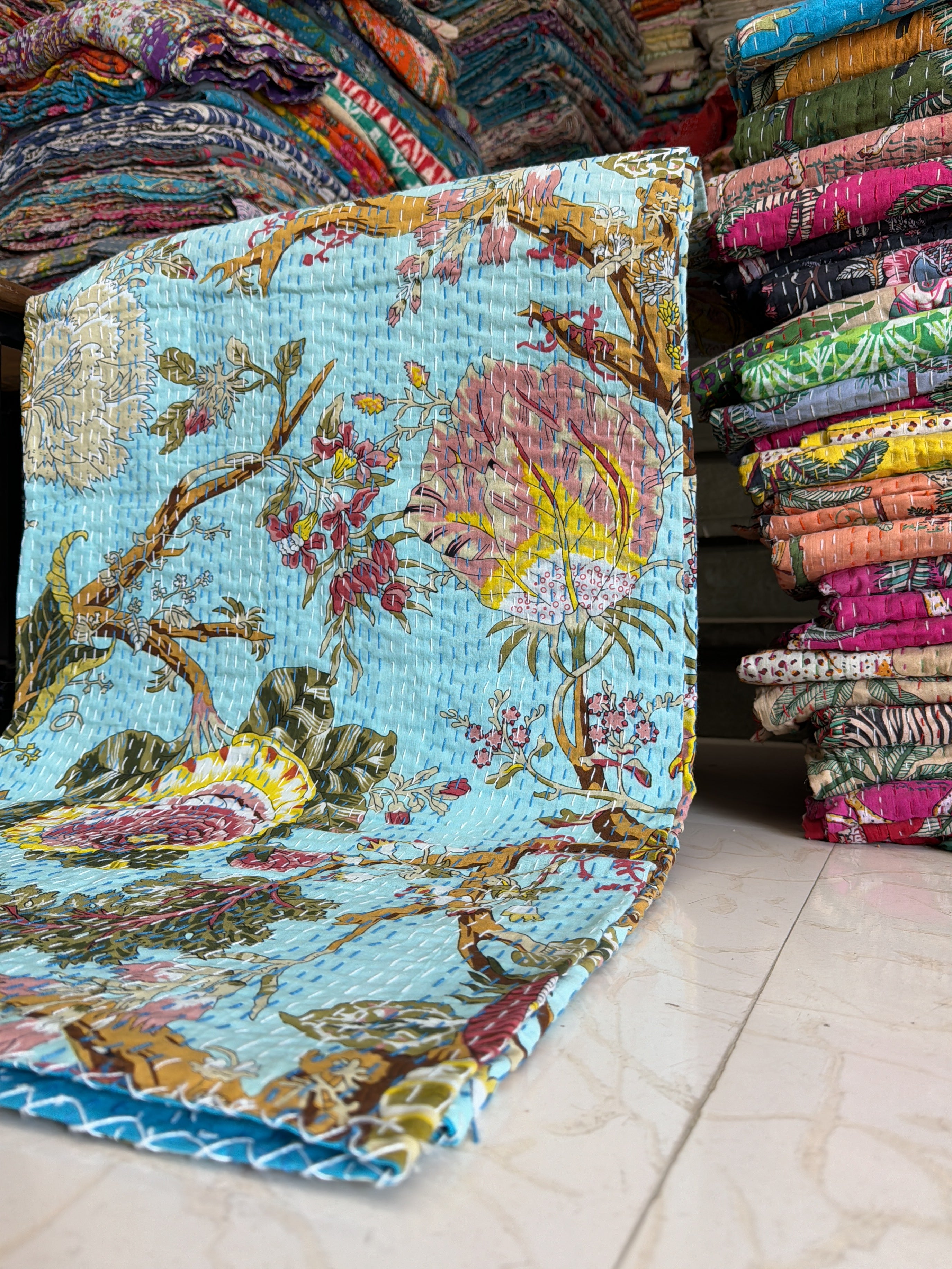 Floral Printed Kantha Quilt – Lightweight Bedding
